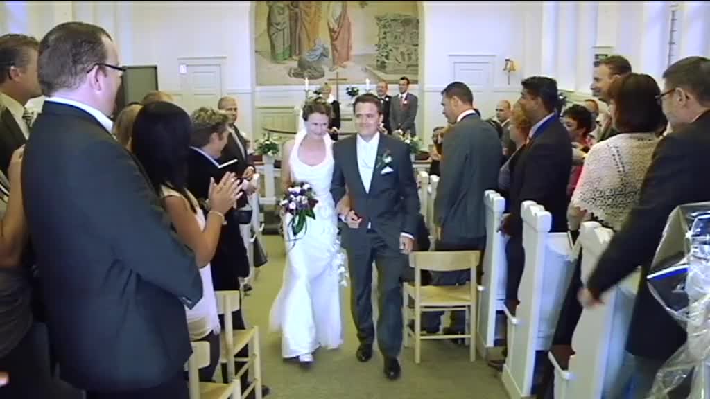 Klik for at se videoen "Bryllup"