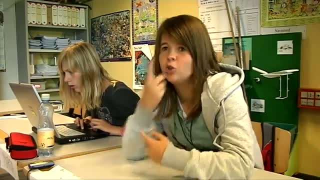 Klik for at se videoen "Bakkeskolen"