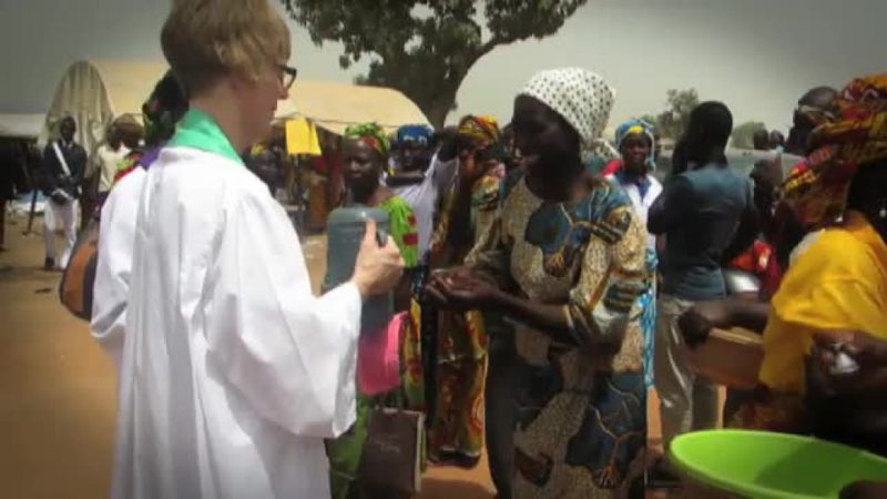 Klik for at se videoen "Præsten fra Nigeria - Ruth Ulea"