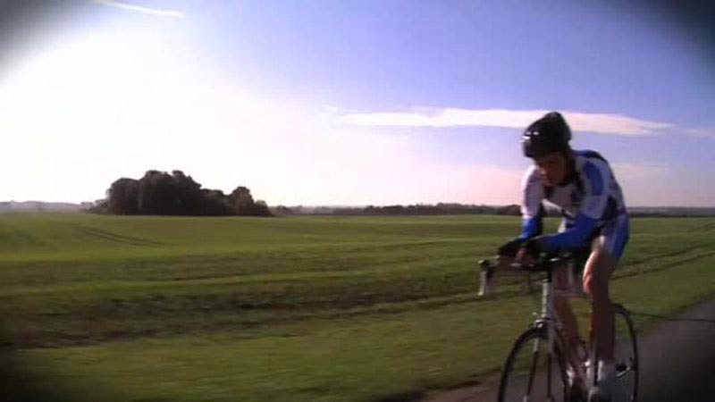 Klik for at se videoen "Bidt af cykelsport"