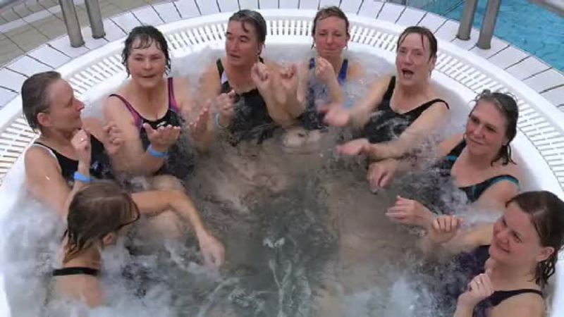 Klik for at se videoen "Ældre og Motion - svømning i Fredericia"