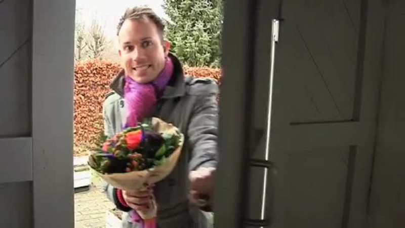 Klik for at se videoen "Klavs blomster (13:18)"