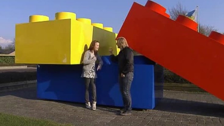 Klik for at se videoen "Om Lego"