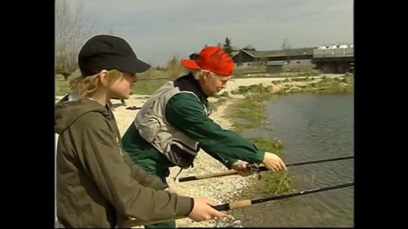 Klik for at se videoen ""Hvor er Didi?" - Malte og far ude at fiske"