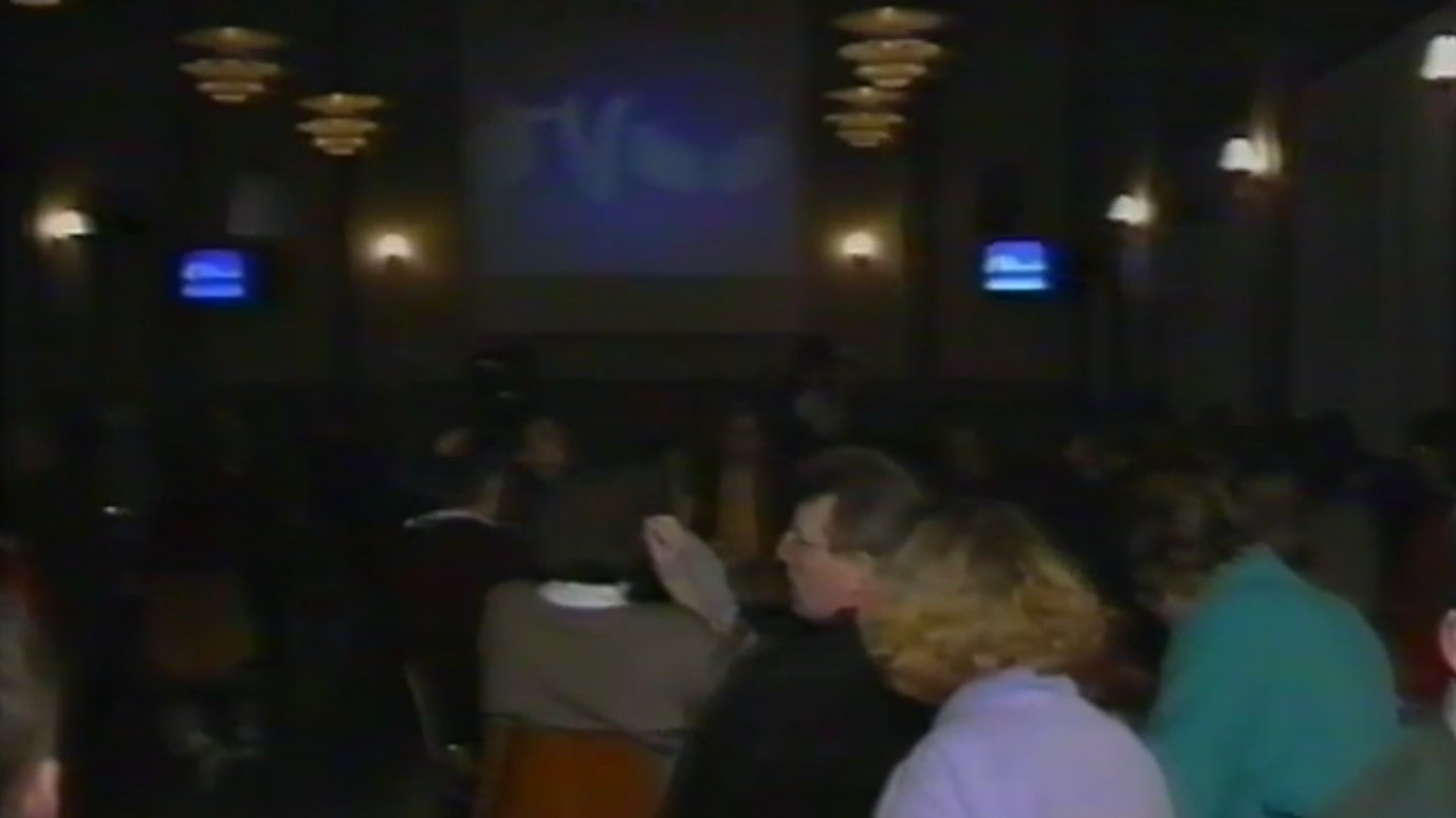 Klik for at se videoen "Video-avisen 15. februar 1993"