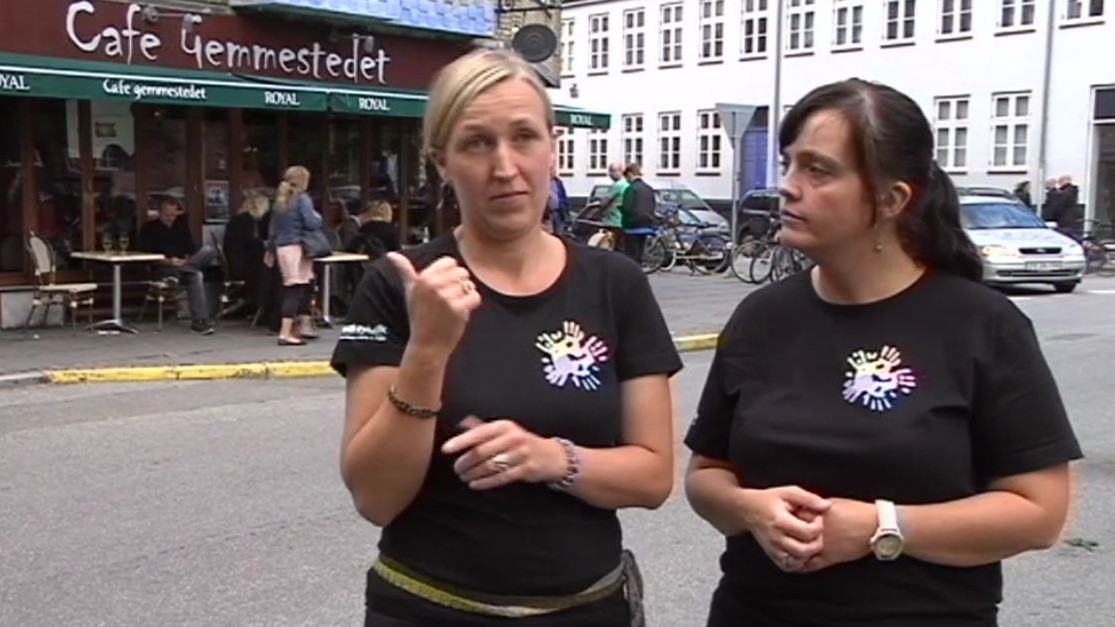 Klik for at se videoen "Hele Tidens Tegn den 1. oktober 2011"