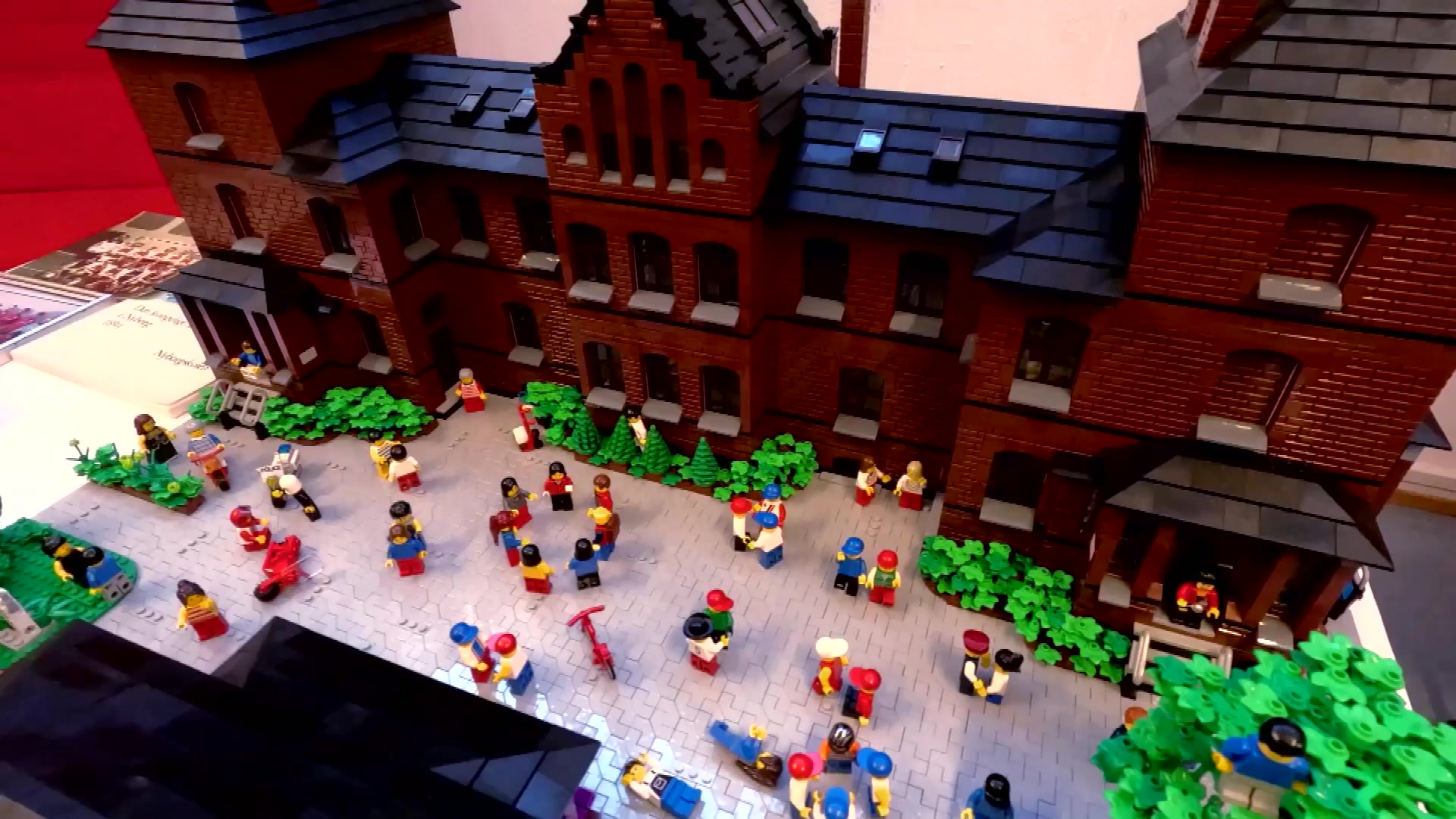 Klik for at se videoen "LEGO på Fredericiaskolen"